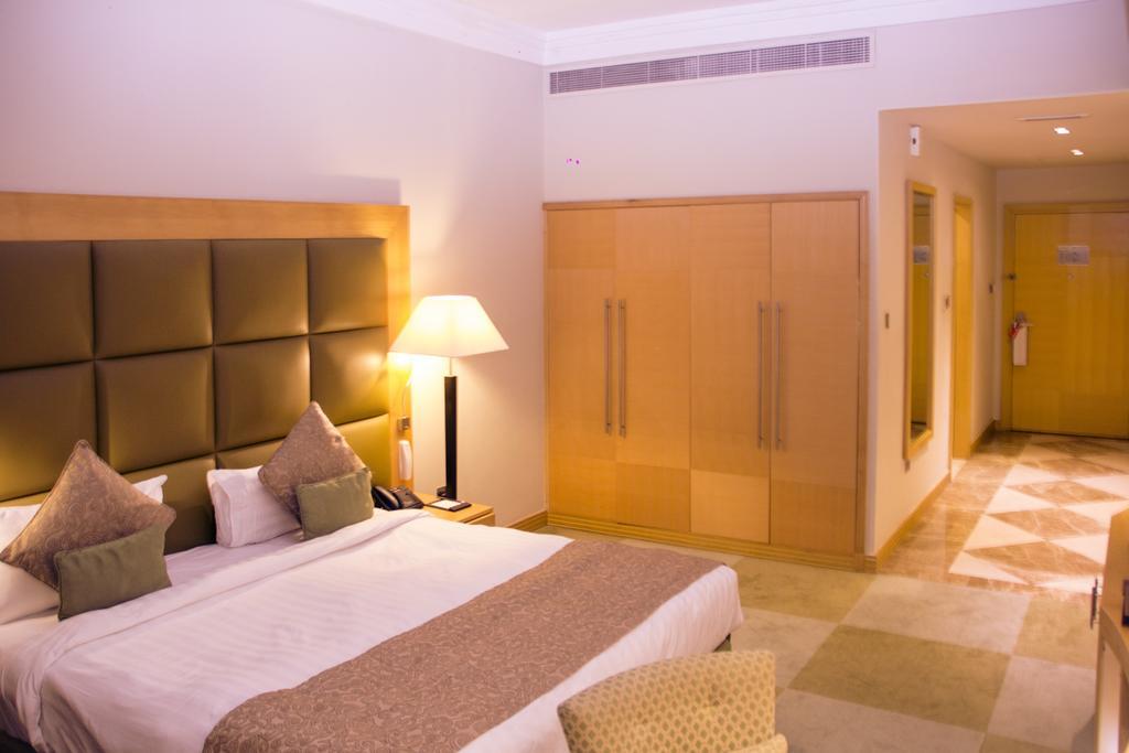 Halo Hotel Дубай Екстер'єр фото