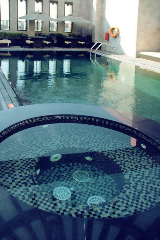Halo Hotel Дубай Екстер'єр фото